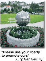 globus - statue i fredsparken