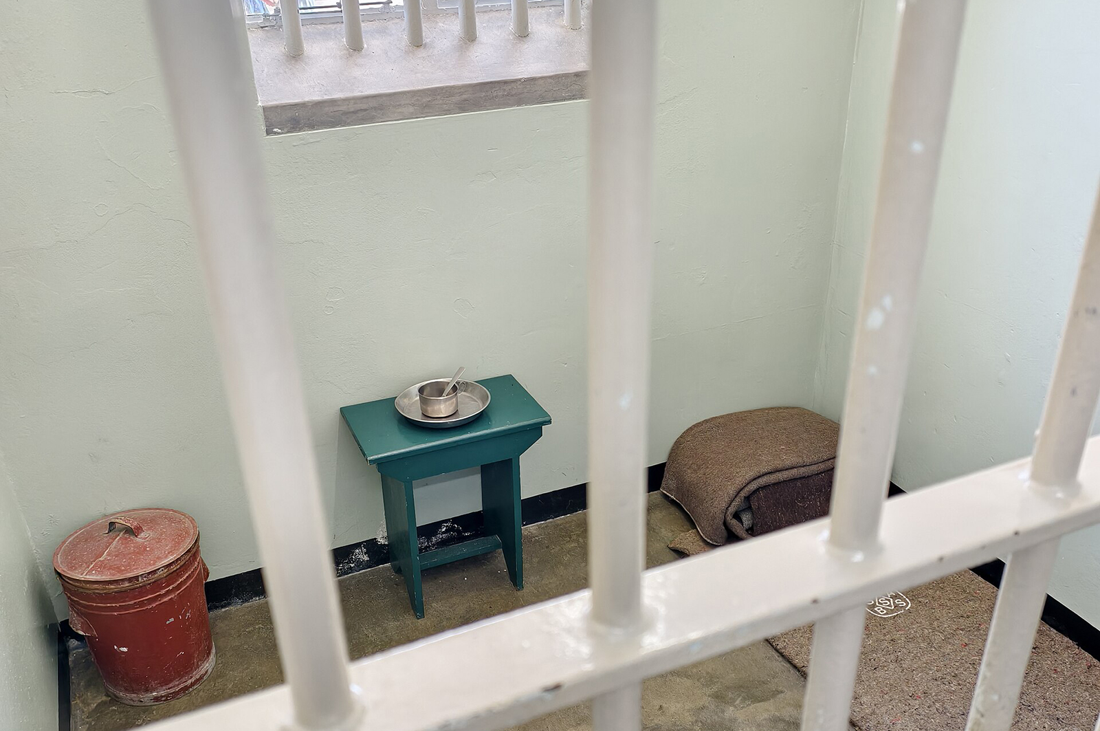 Nelson Mandelas sin celle på Robbben Island