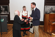 Blanche Major, Kronprins Haakon og Helga Arntzen